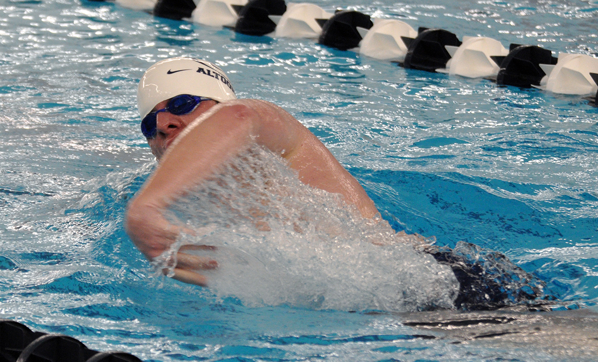 Men’s Swimming in Fourth After Opening Day of AMCC Championships