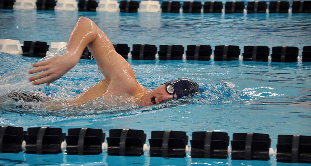 Men’s Swimming in Third After Opening Day of AMCC Championships