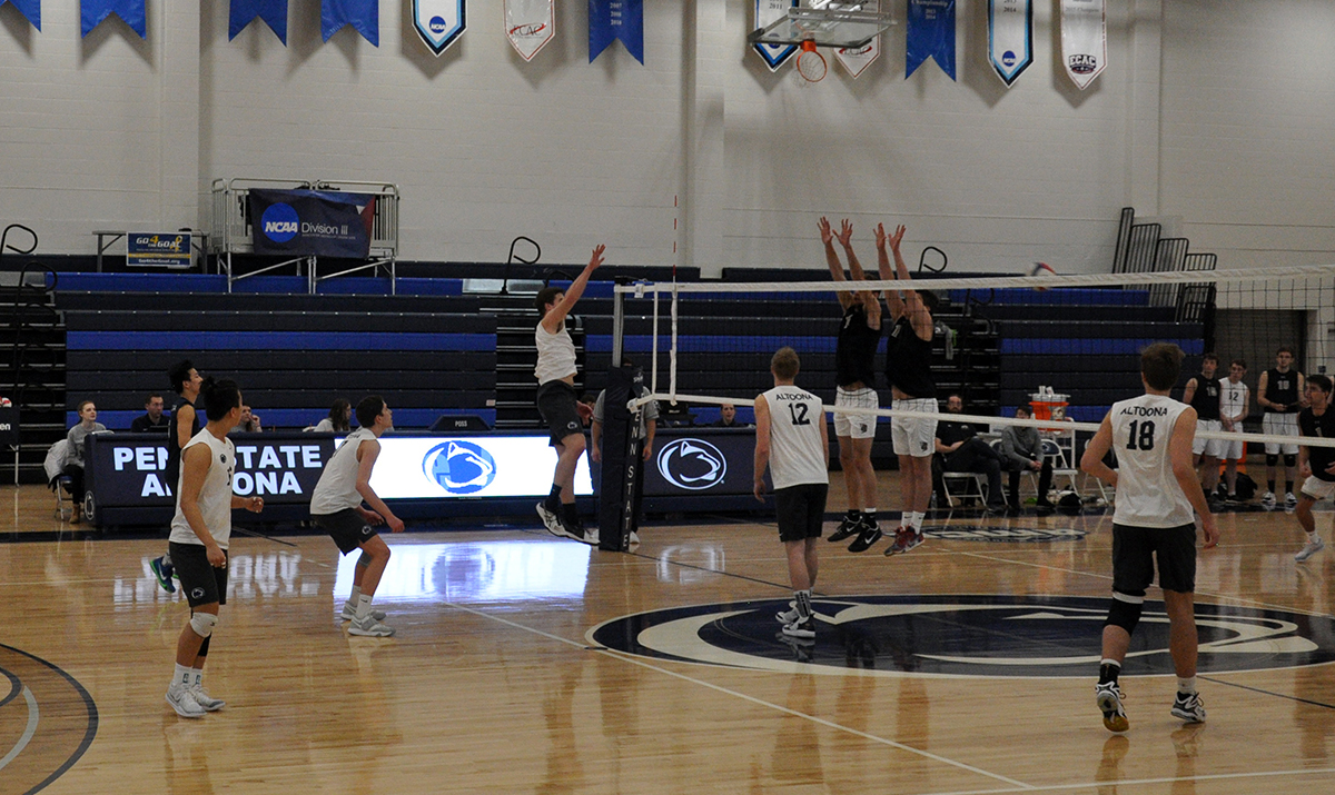 Men’s Volleyball Swept by Golden Tornadoes
