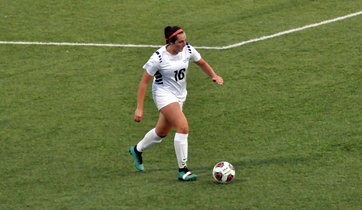 Women’s Soccer Clinches AMCC Tournament Berth With 3-1 Win
