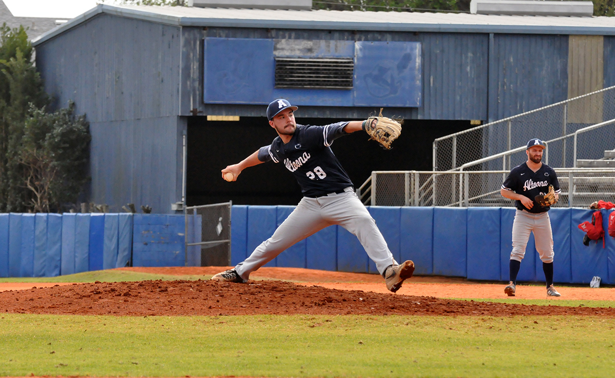 Photo (by Oliver Dailey): Junior Tyler Manger pitches during Tuesday's game against RPI at Chain of Lakes Stadium.