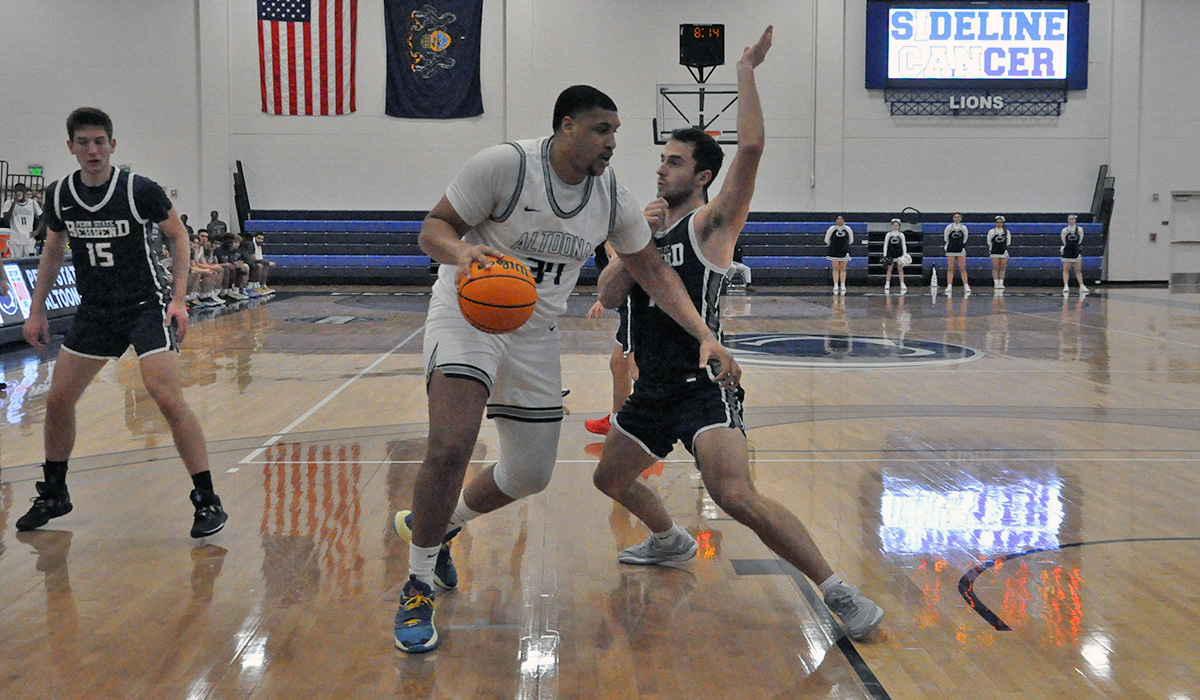 Men’s Basketball Suffers Overtime Loss to Behrend