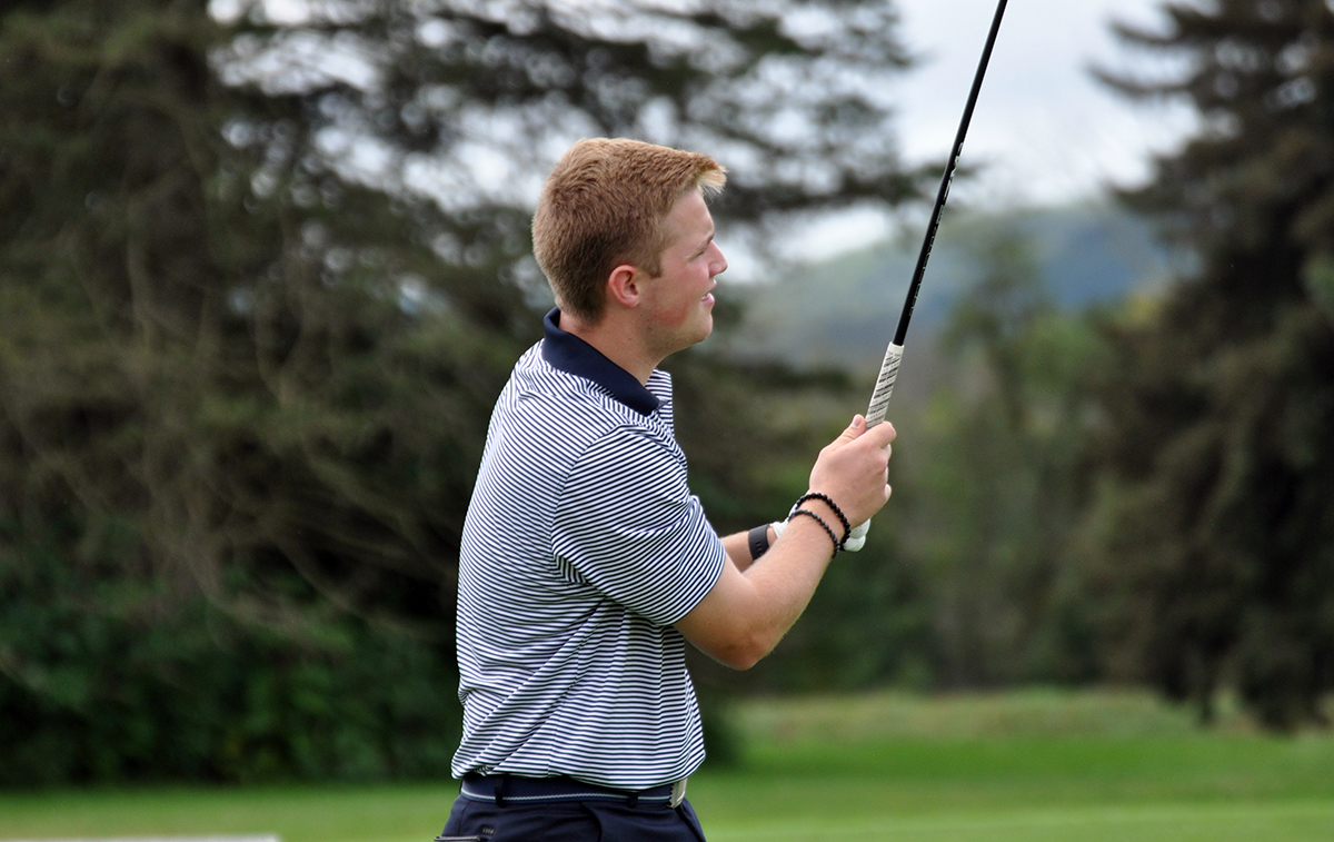 Lions Finish Fourth in AMCC Golf Championships