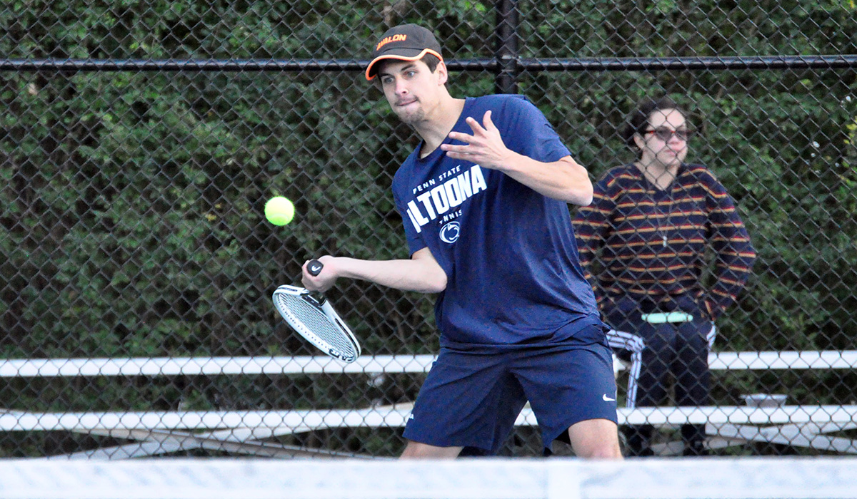 Men’s Tennis Starts Season with Home Win