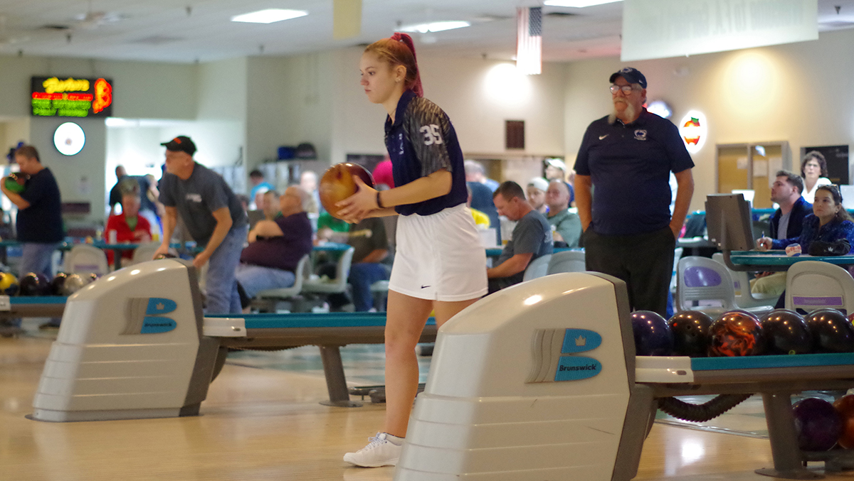 Women’s Bowling Starts First AMCC Round Robin Weekend