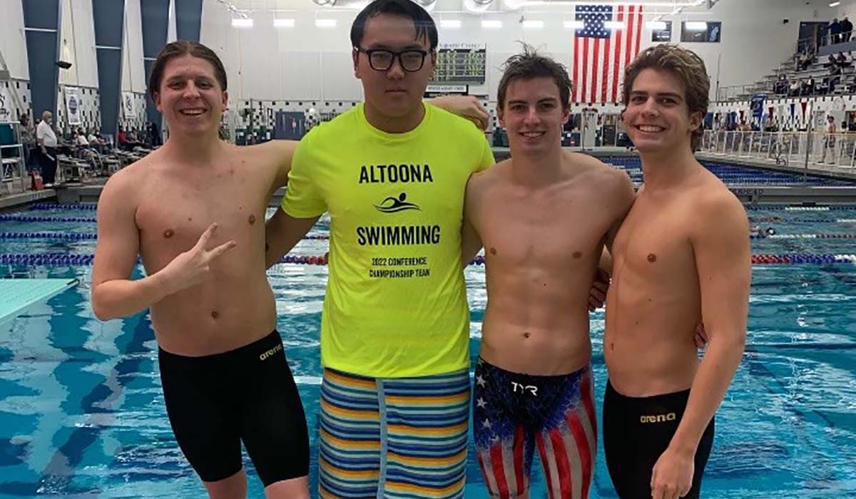 Men’s Swimming Ranks Third After Day One of AMCCs