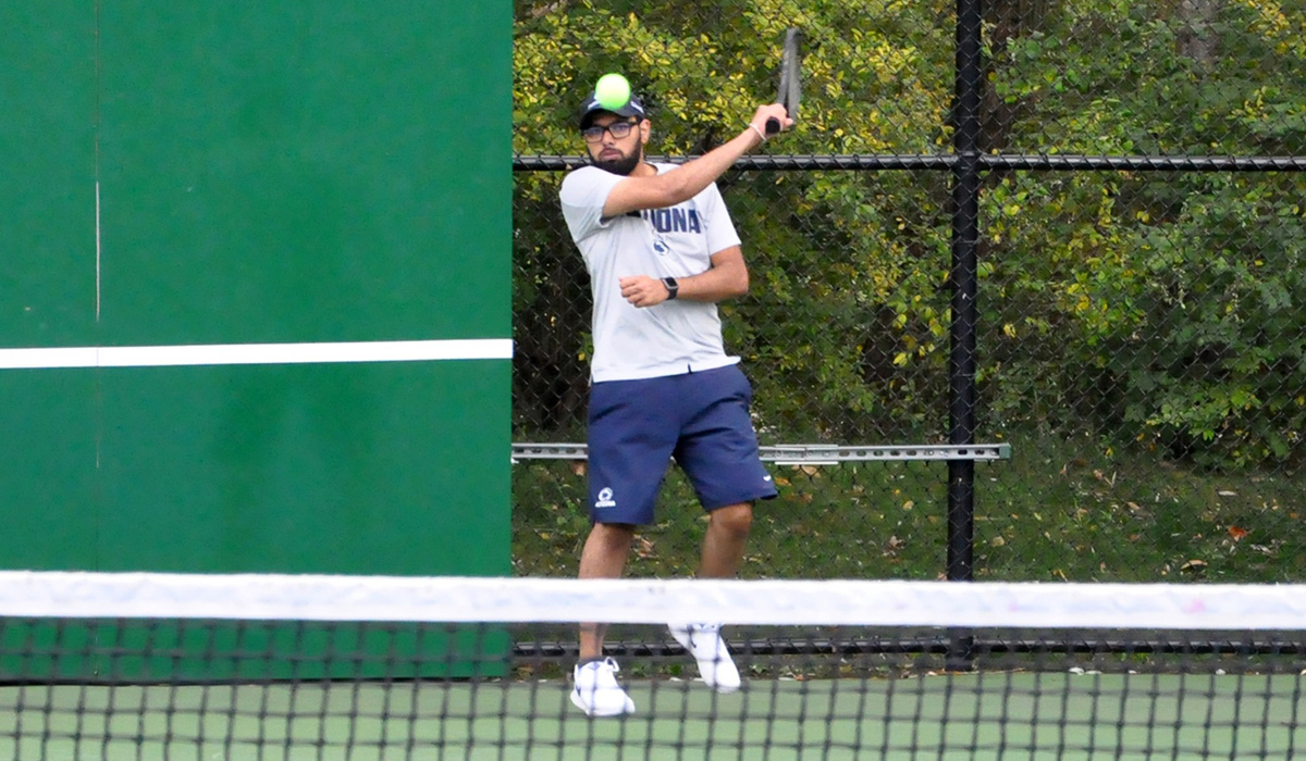 Men’s Tennis Sweeps Lycoming to Conclude Regular Season